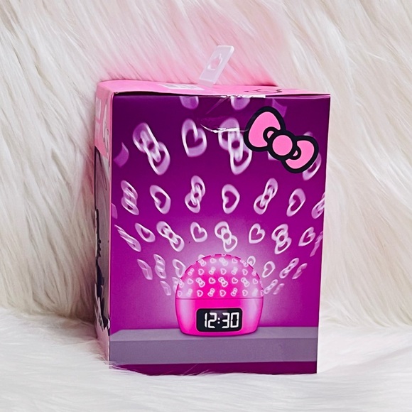 Hello Kitty Ambient Light Clock - Picture 2 of 3